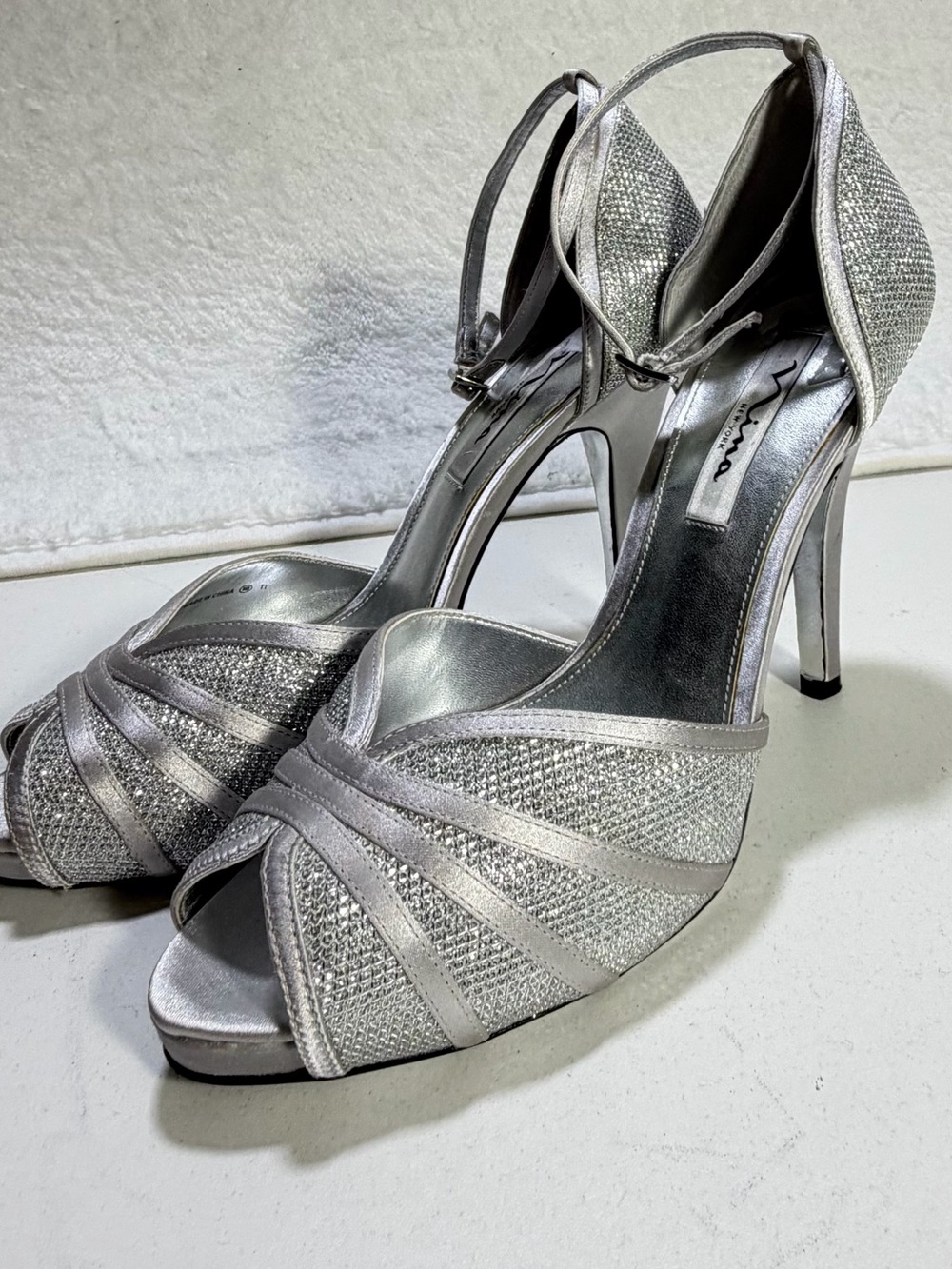 Nina New York Silver Mesh Platform Stiletto Evening Heels Women 9.5 Peep Toe